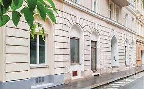 One-Bedroom Apartment In Wien